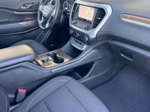 Used 2023 GMC Acadia SLE w/ Driver Convenience Package FWD image 21