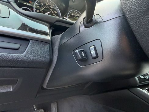 Used 2014 BMW 535i xDrive Sedan AWD/4WD image 18