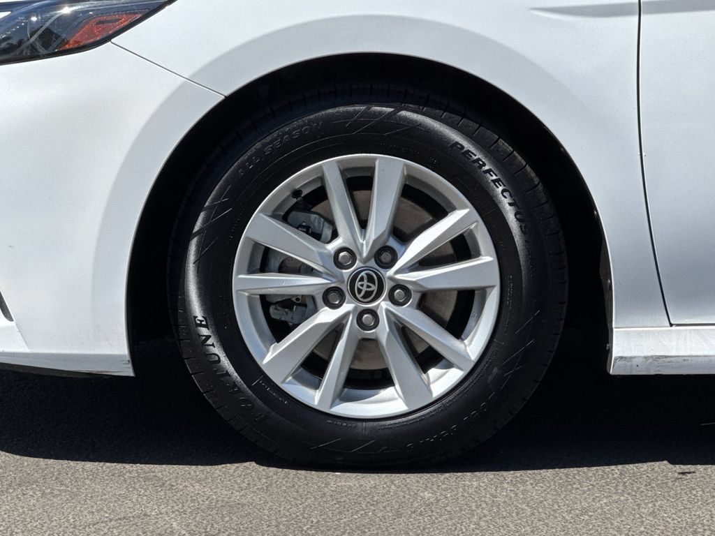 Used 2025 Toyota Camry LE FWD image 23