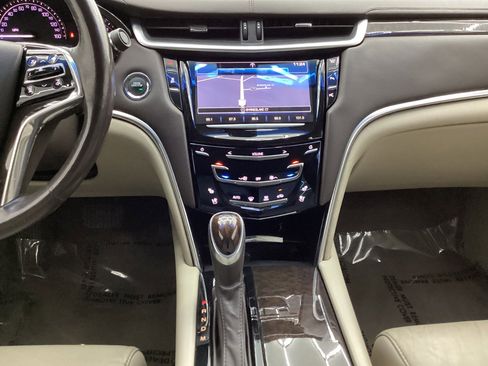 Used 2017 Cadillac XTS Luxury image 28