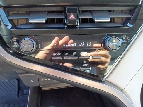 Used 2023 Toyota Camry SE image 24