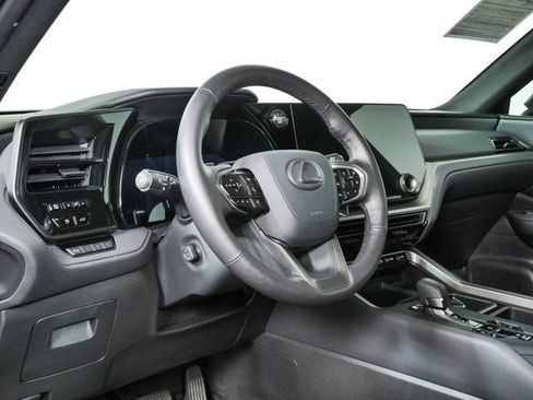 Used 2025 Lexus TX 350 AWD image 4