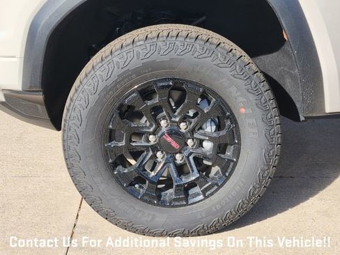 New 2026 GMC Canyon Elevation w/ Convenience Package image 7