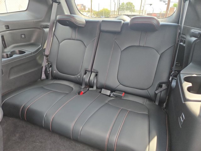 Used 2025 Honda Pilot TrailSport image 24