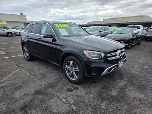 Used 2022 Mercedes-Benz GLC 300 image 1