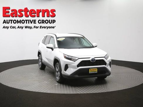 Used 2022 Toyota RAV4 XLE AWD/4WD image 50