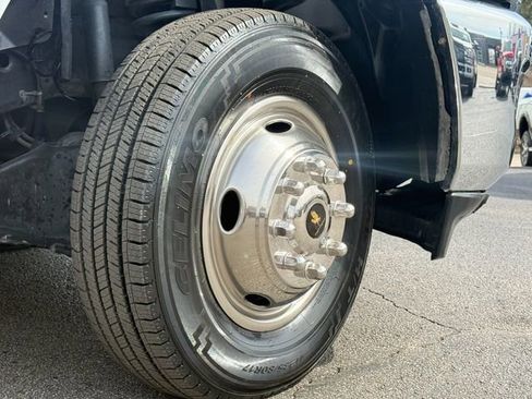 Used 2020 RAM 3500 Big Horn image 21