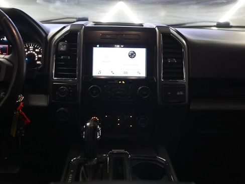 Used 2016 Ford F150 XLT w/ Equipment Group 302A Luxury AWD/4WD image 29