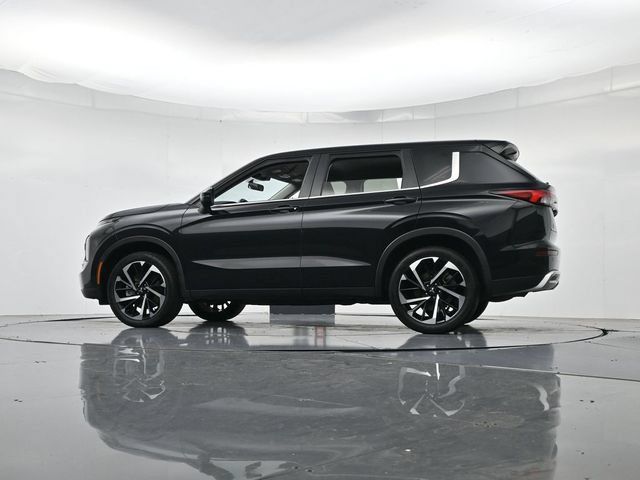 Used 2024 Mitsubishi Outlander SE AWD/4WD image 42