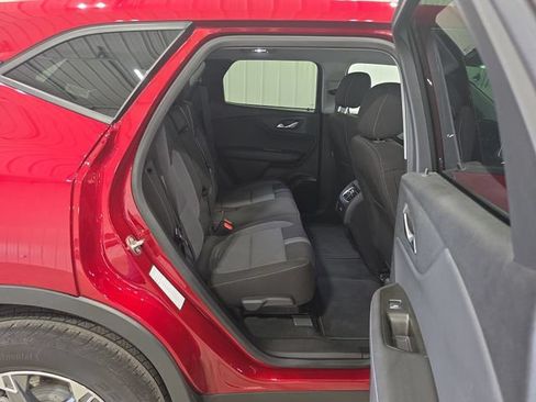 Used 2025 Chevrolet Blazer LT AWD/4WD image 27