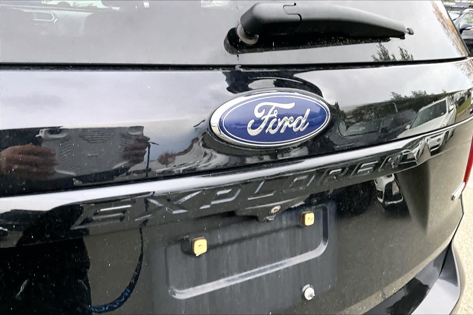 Used 2016 Ford Explorer Sport w/ Equipment Group 401A AWD/4WD image 31