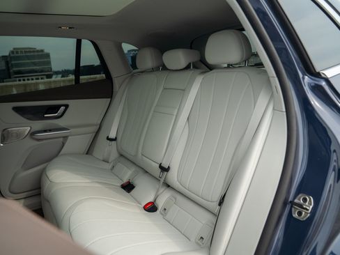 Certified 2023 Mercedes-Benz EQE 350+ 4MATIC SUV image 27