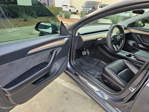 Used 2022 Tesla Model 3 Long Range image 15