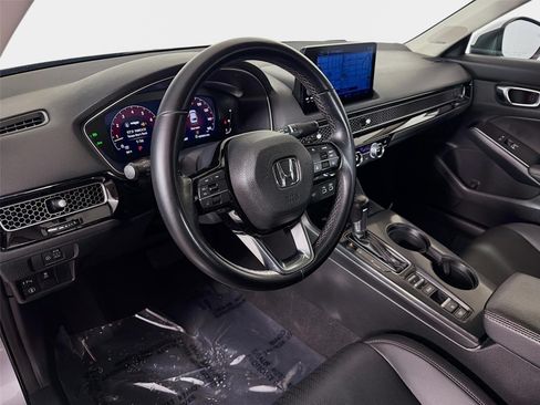 Used 2023 Honda Civic Touring image 10