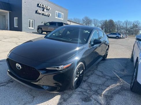 Used 2025 MAZDA MAZDA3 2.5 S Hatchback w/ Premium Pkg image 7