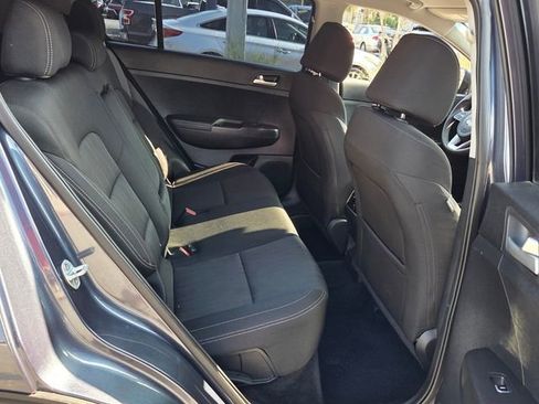 Used 2020 Kia Sportage LX image 15