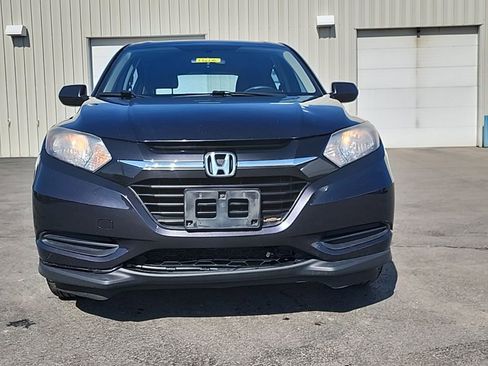 Used 2016 Honda HR-V LX image 2
