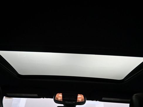 Used 2019 Jeep Grand Cherokee Limited image 41