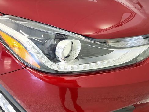 Used 2020 Chevrolet Trax LT w/ Driver Confidence Package FWD image 14