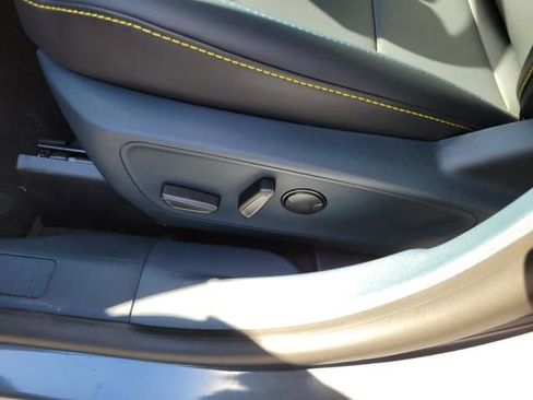 New 2025 Ford Maverick Lobo image 18