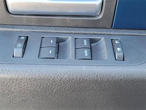 Used 2012 Ford F150 Raptor w/ Raptor Luxury Pkg image 31