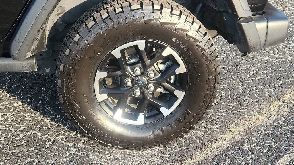 Used 2024 Jeep Wrangler Unlimited Rubicon 4xe AWD/4WD image 5