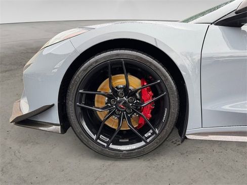 Used 2025 Chevrolet Corvette Z06 image 14