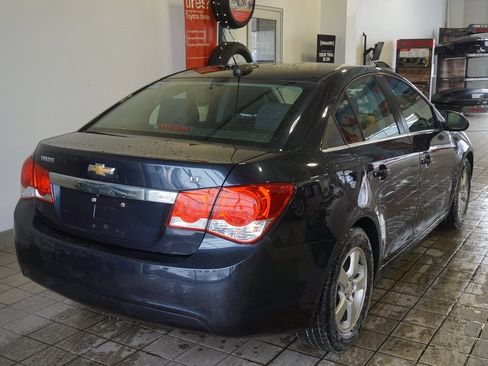Used 2016 Chevrolet Cruze LT image 12