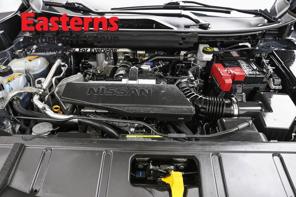 Used 2024 Nissan Rogue S AWD/4WD image 7