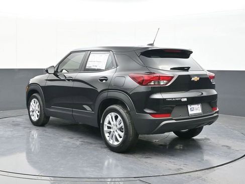 New 2026 Chevrolet TrailBlazer LS w/ LS Convenience Package FWD image 11