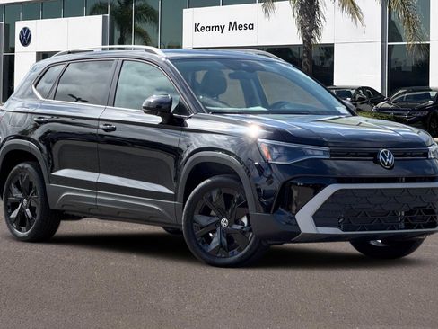 New 2025 Volkswagen Taos SE image 2