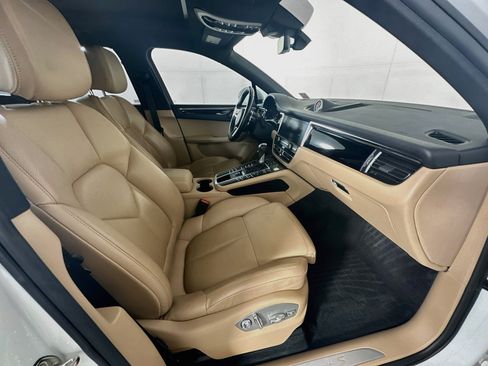 Used 2020 Porsche Macan S AWD/4WD image 31