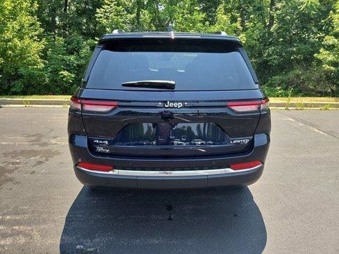 Used 2024 Jeep Grand Cherokee Limited image 8