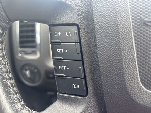 Used 2009 Mercury Mariner 2WD image 17