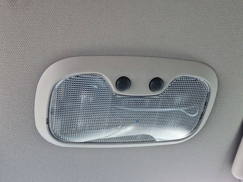 Used 2019 Dodge Journey SE w/ Premium Group image 23