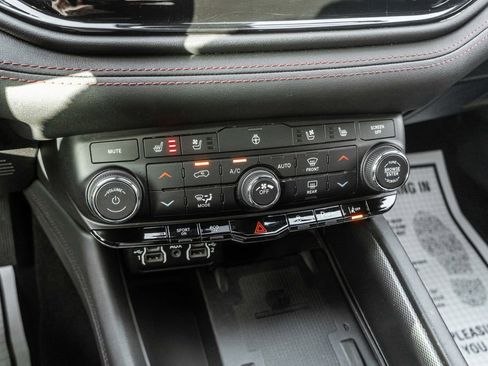 Used 2022 Dodge Durango R/T image 23