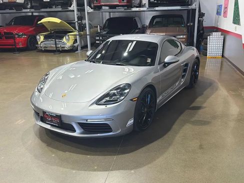 Used 2024 Porsche 718 Cayman RWD image 87