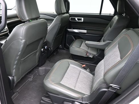 Used 2023 Ford Explorer Timberline image 11