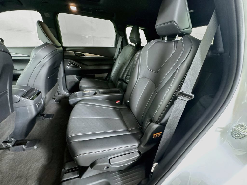 Certified 2027 INFINITI QX60 Sport w/ Dark Cargo Package AWD/4WD image 33