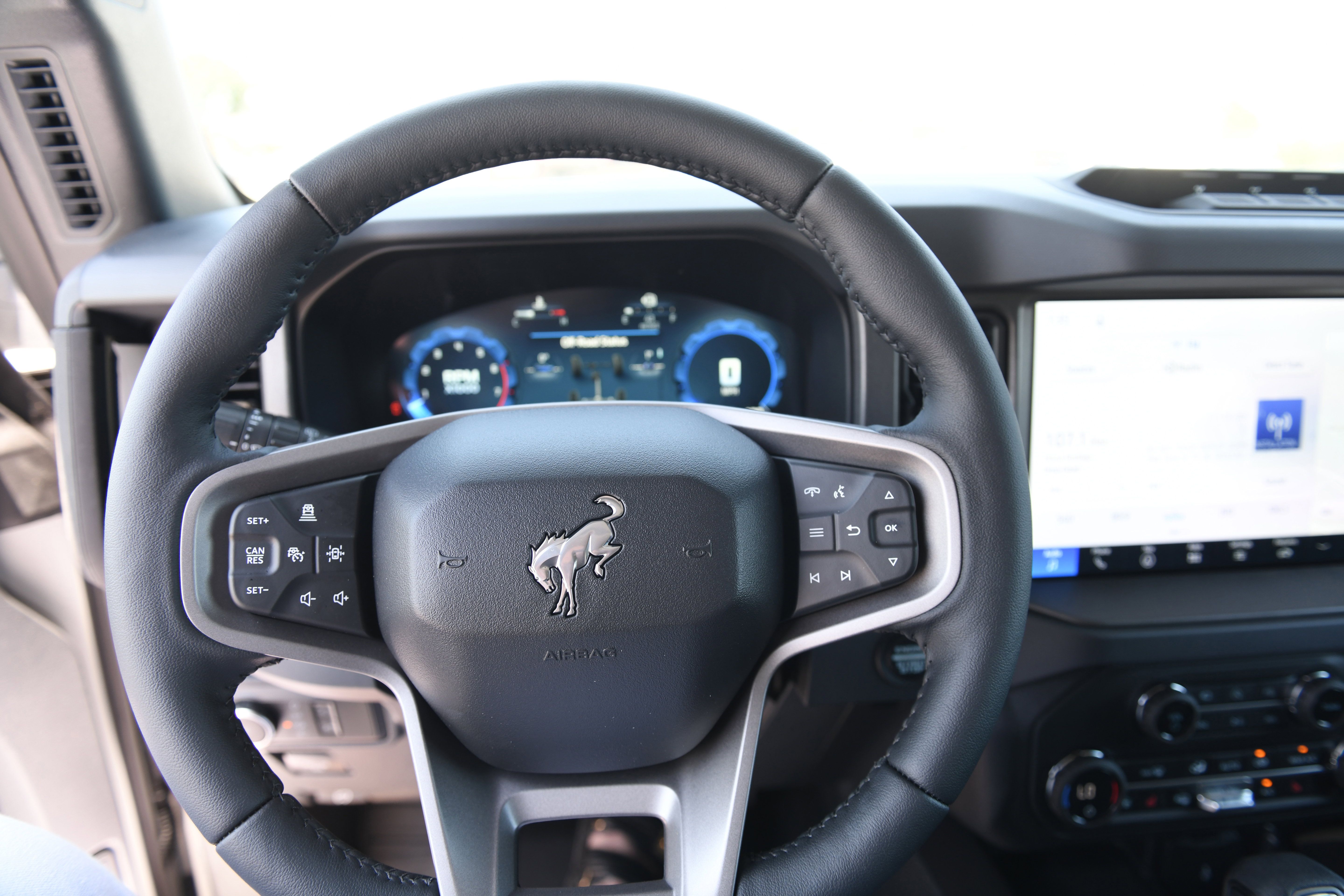 New 2026 Ford Bronco Badlands AWD/4WD image 17