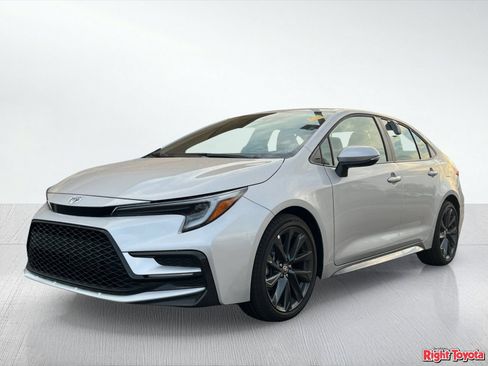 Certified 2026 Toyota Corolla SE w/ SE Package FWD image 2