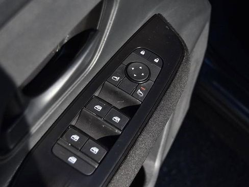 New 2026 Nissan Kicks S image 9