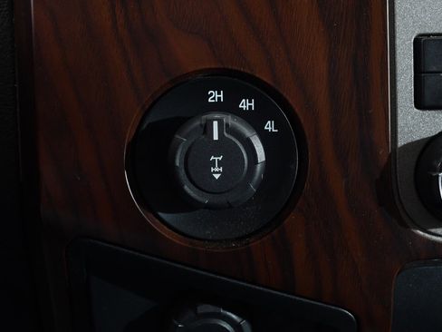 Used 2011 Ford F350 Lariat w/ Lariat Ultimate Pkg image 29