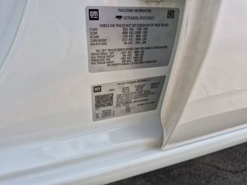 Used 2023 GMC Sierra 1500 AT4 w/ Technology Package AWD/4WD image 35