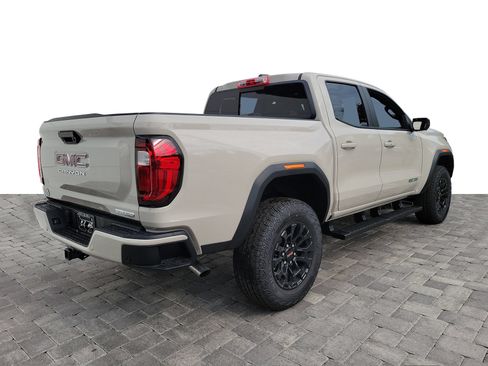 New 2026 GMC Canyon Elevation w/ Convenience Package RWD image 6