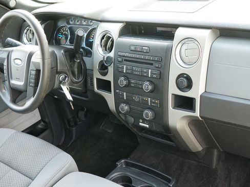 Used 2013 Ford F150 XLT RWD image 25