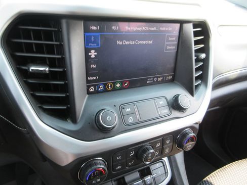 Certified 2021 GMC Acadia SLE w/ Driver Convenience Package FWD image 25