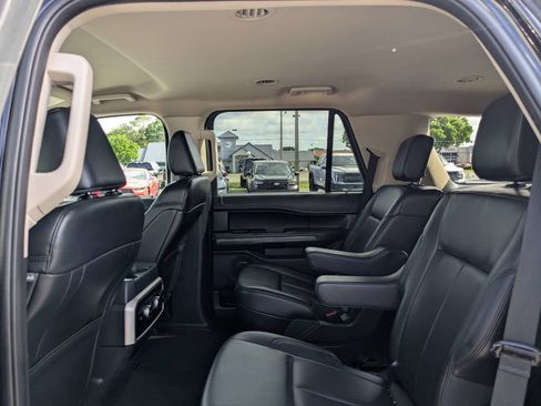 Used 2024 Ford Expedition XLT AWD/4WD image 13
