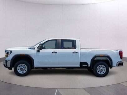 New 2026 GMC Sierra 2500 Pro w/ Convenience Package