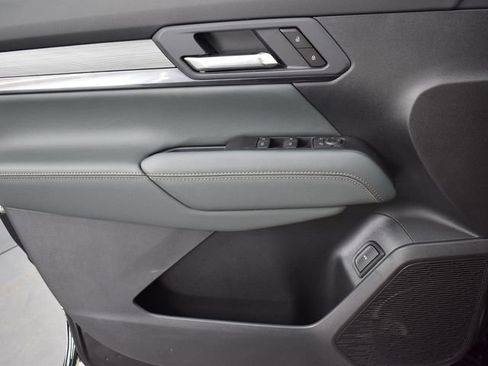 Used 2026 GMC Terrain AT4 w/ LPO, Floor Liner Package AWD/4WD image 21